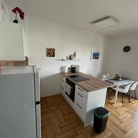 Maya Apartament