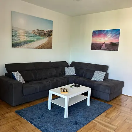 Apartament Maya