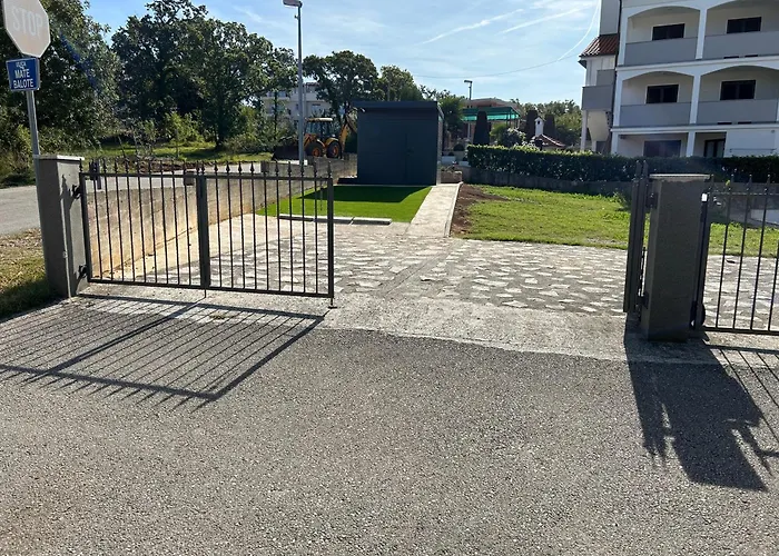 Апартаменты Maya Нивице