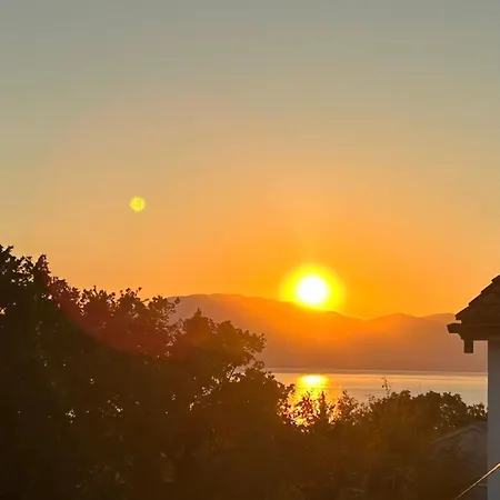 Apartment Maya Njivice