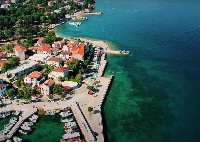 Maya Lägenhet Njivice